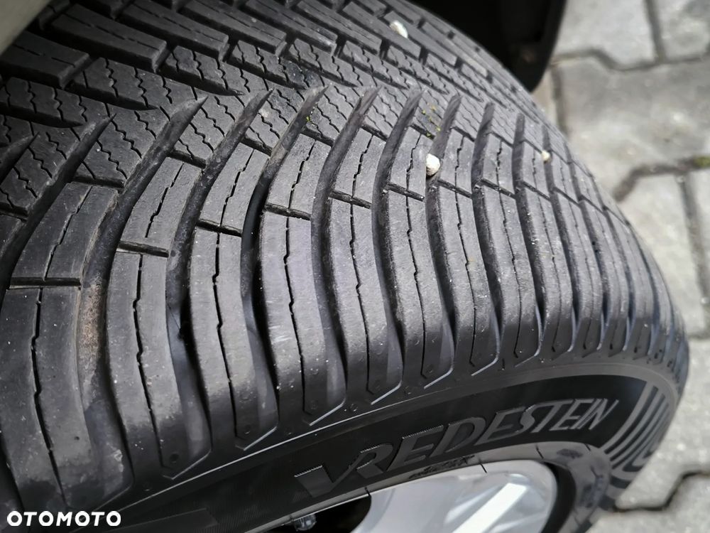 Ford Galaxy 2.0 TDCi Titanium - 27