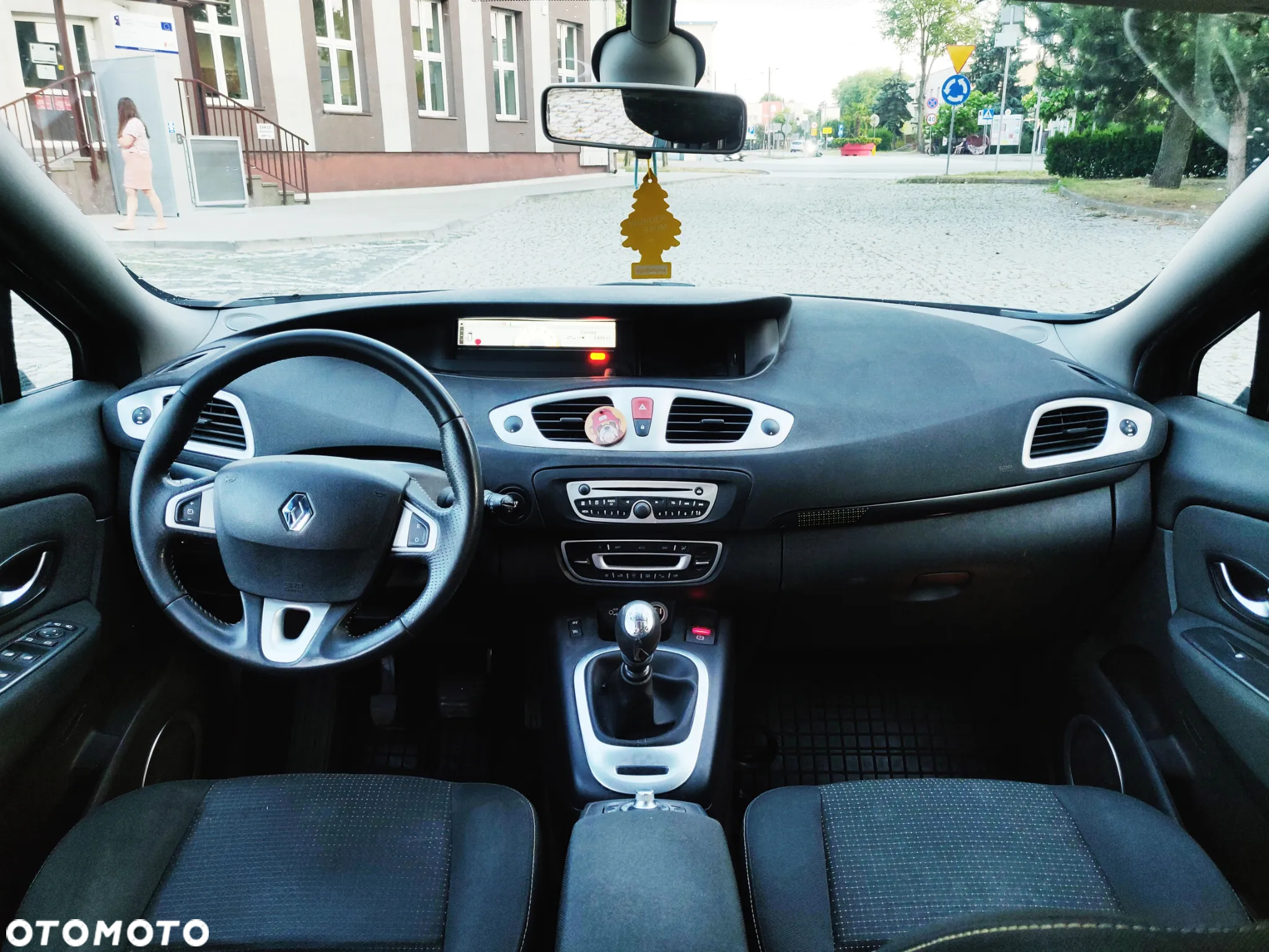 Renault Grand Scenic 1.9 dCi FAP Privilege - 9