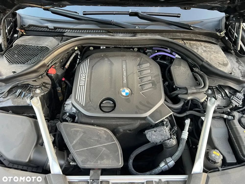 BMW Seria 5 520d Sport Line - 24