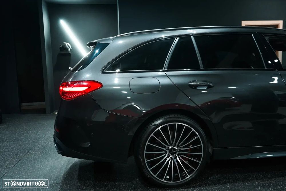 Mercedes-Benz C 300 e AMG Line - 11