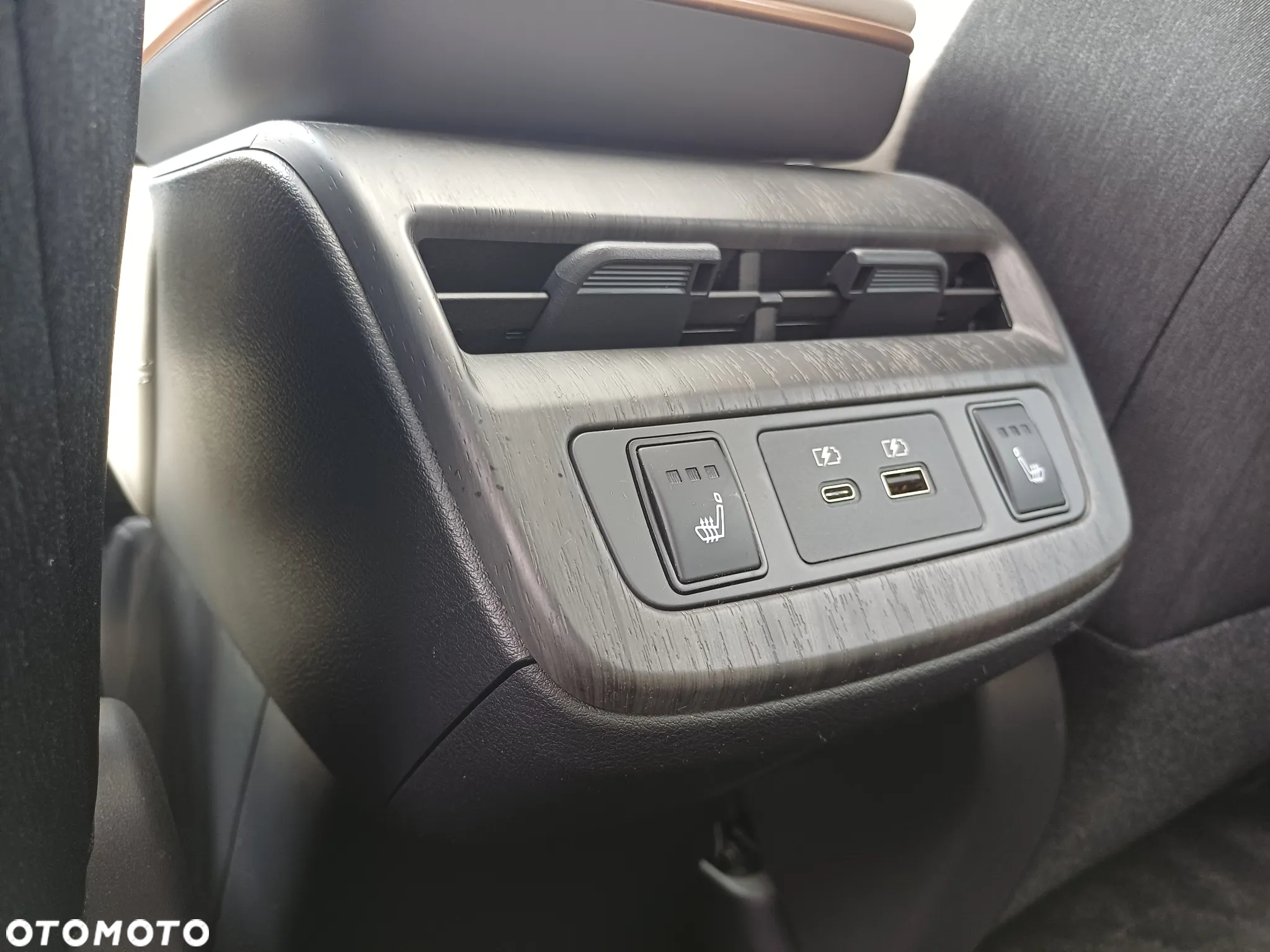 Nissan Ariya 87kWh E-4orce Evolve - 14
