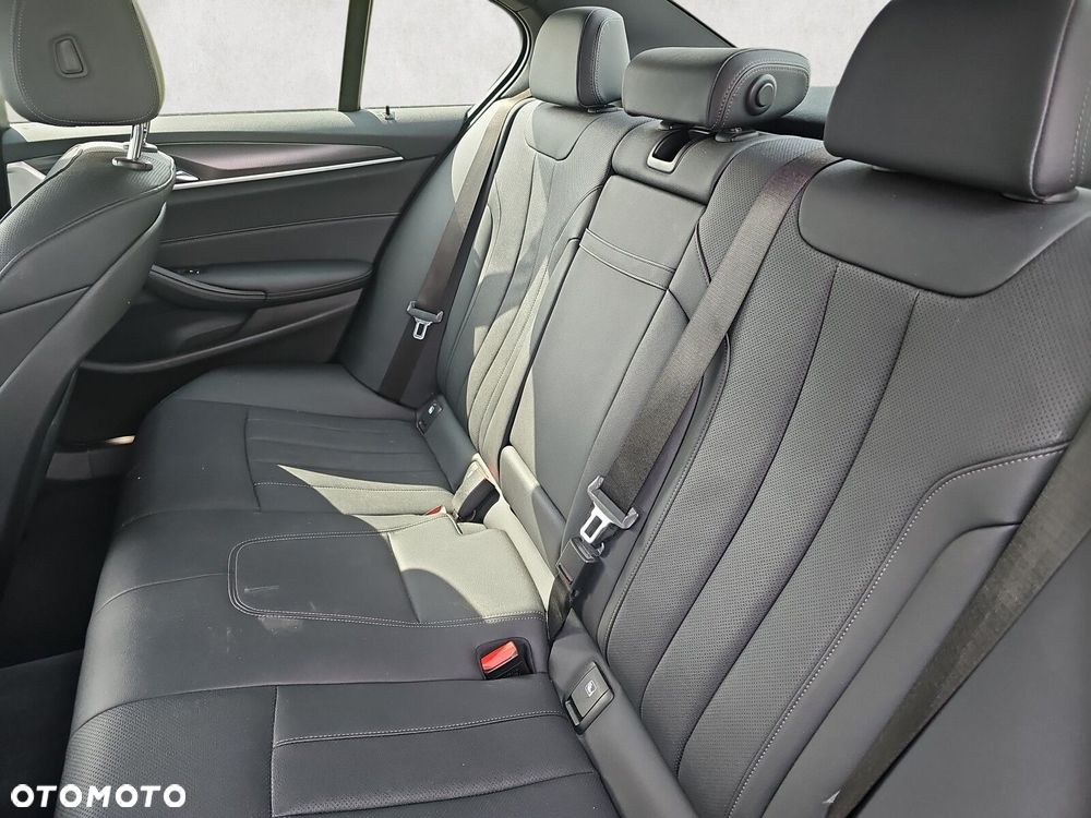 BMW Seria 5 - 23