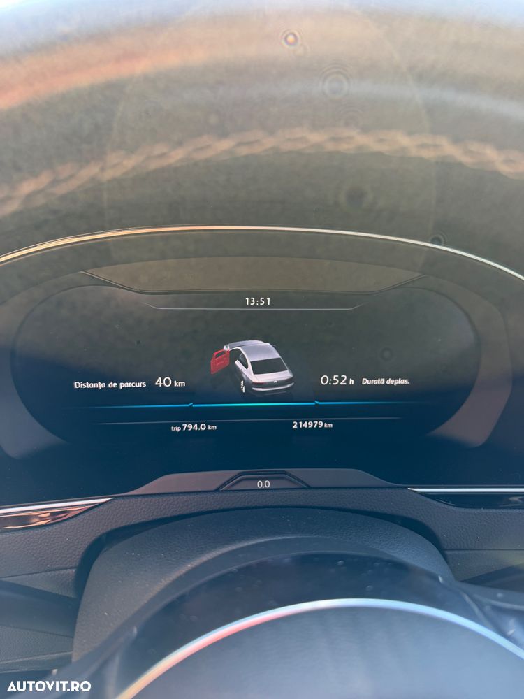 Volkswagen Passat - 8