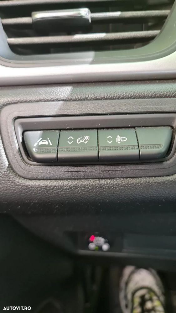 Renault Captur - 12