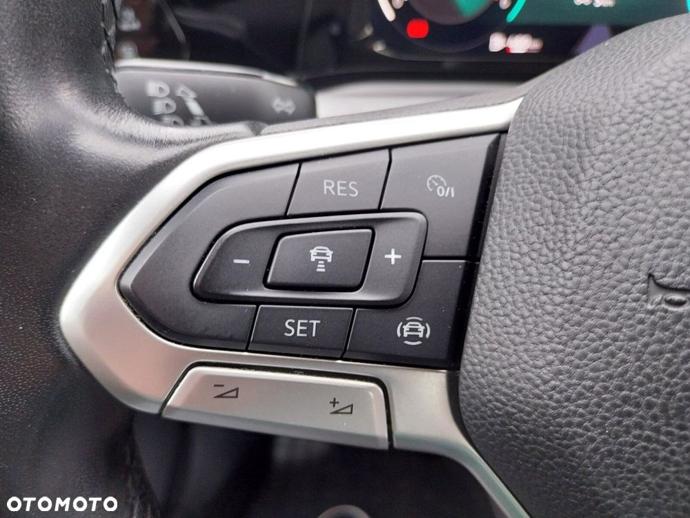 Volkswagen Golf - 14