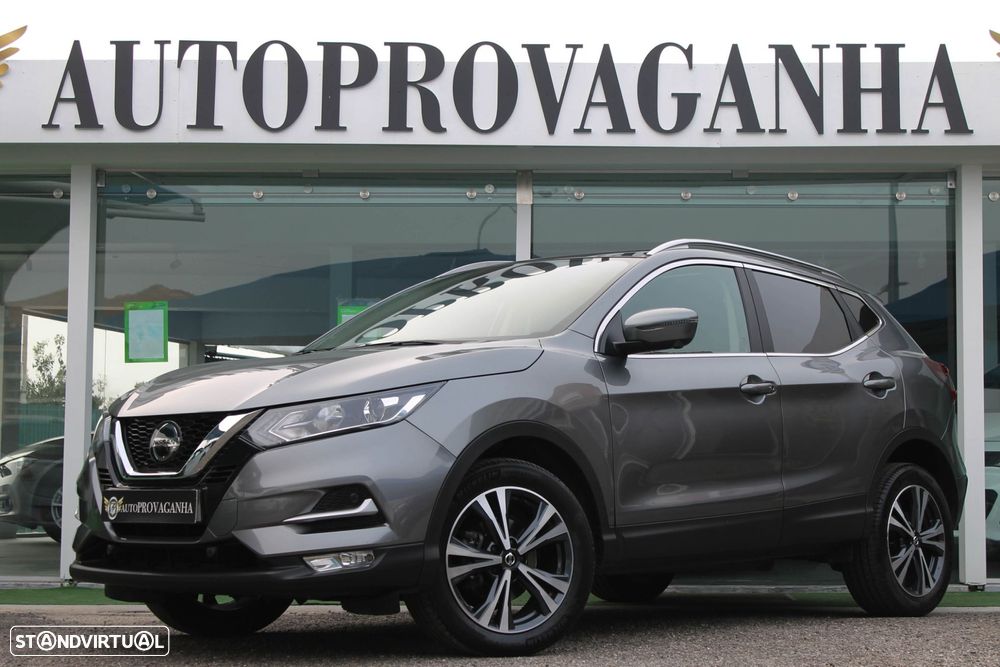 Nissan Qashqai 1.5 dCi N-Connecta J18+Led - 3