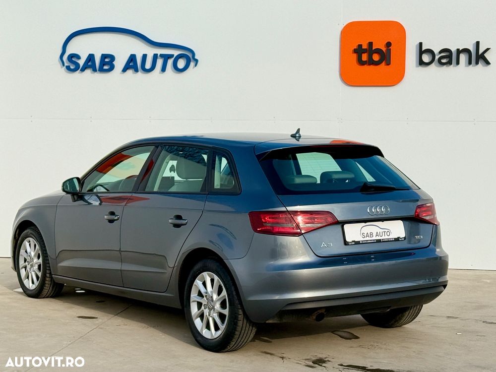 Audi A3 1.6 TDI S tronic Ambition - 20