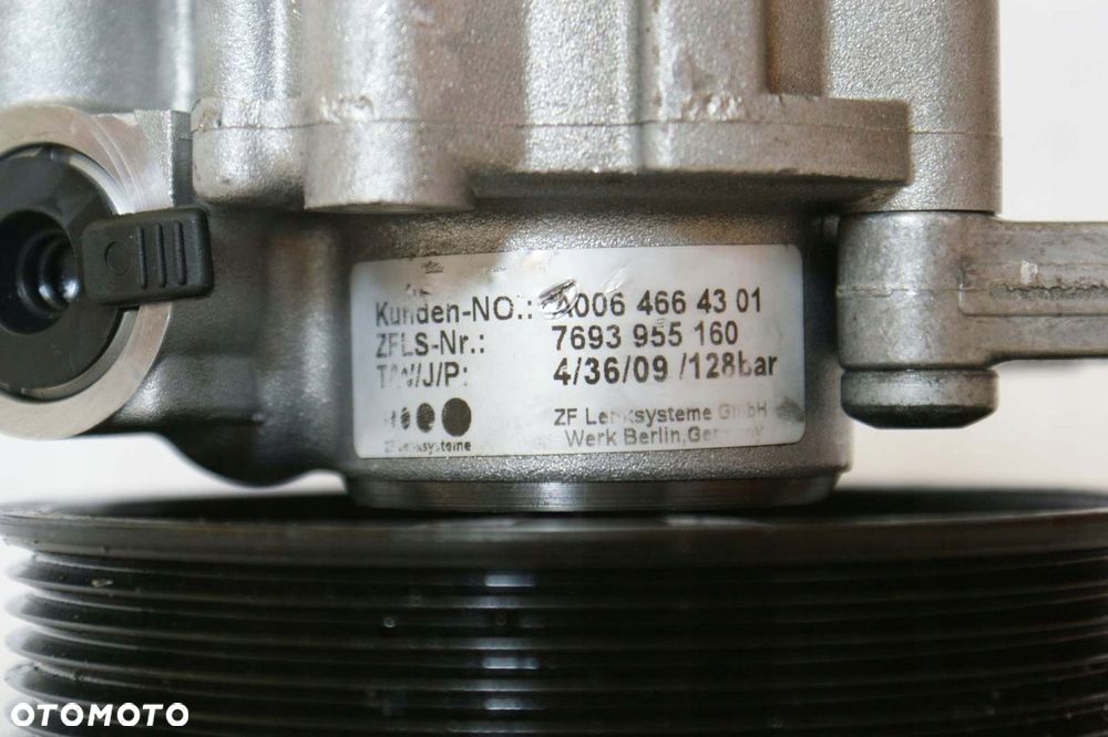 POMPA WSPOMAGANIA MERCEDES W204 W212 0064660501 - 3
