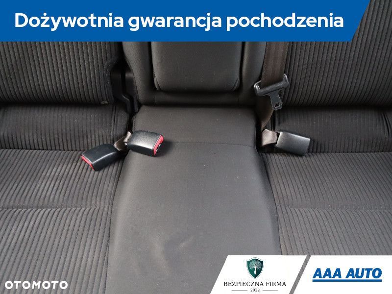 Mitsubishi Lancer - 11