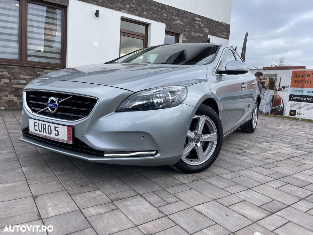 Volvo V40 - 2