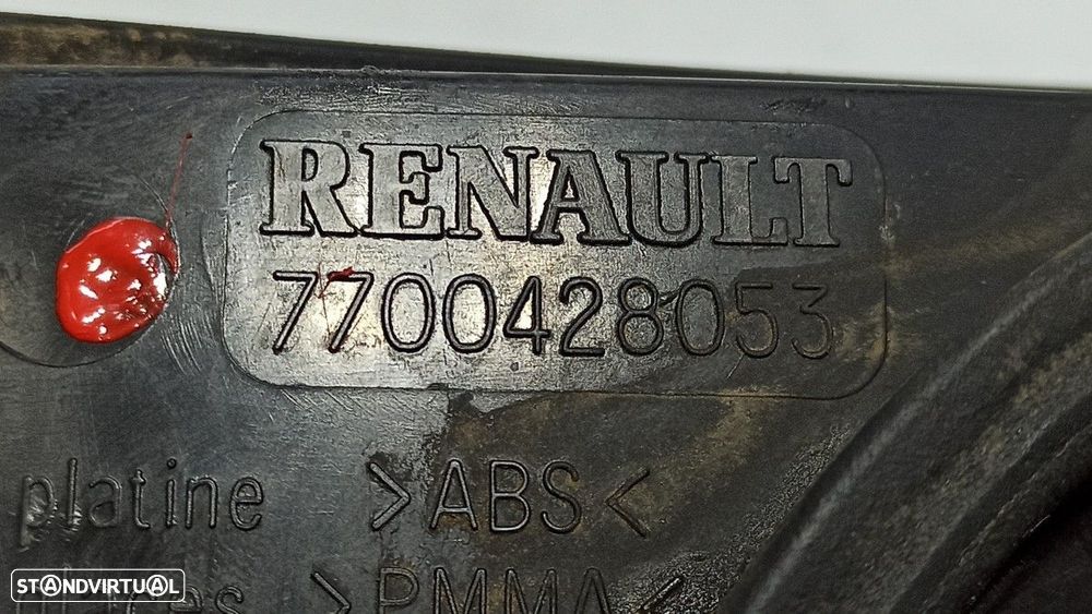 FAROLIM TRASEIRO DIREITO RENAULT MEGANE I FASE 2 CLASSIC (LA..) 1.4 16V RXE - 6