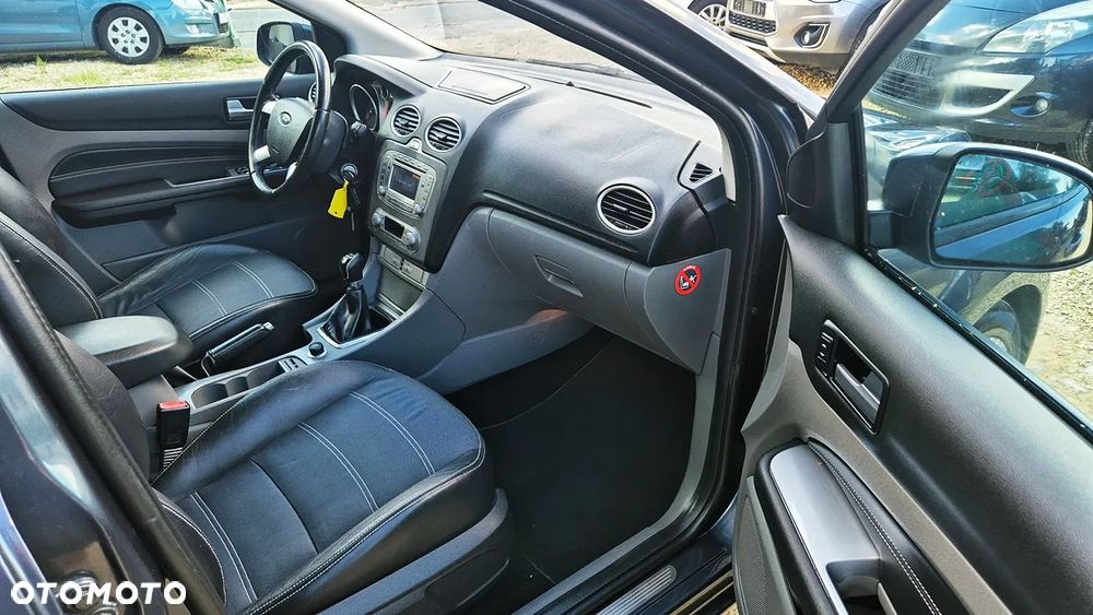 Ford Focus 1.6 16V Titanium - 35
