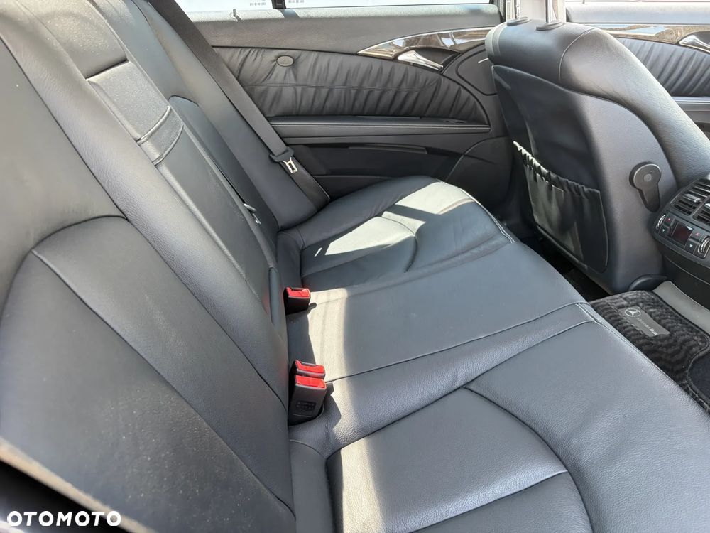 Mercedes-Benz Klasa E 350 Avantgarde Sport Edition AMG - 22