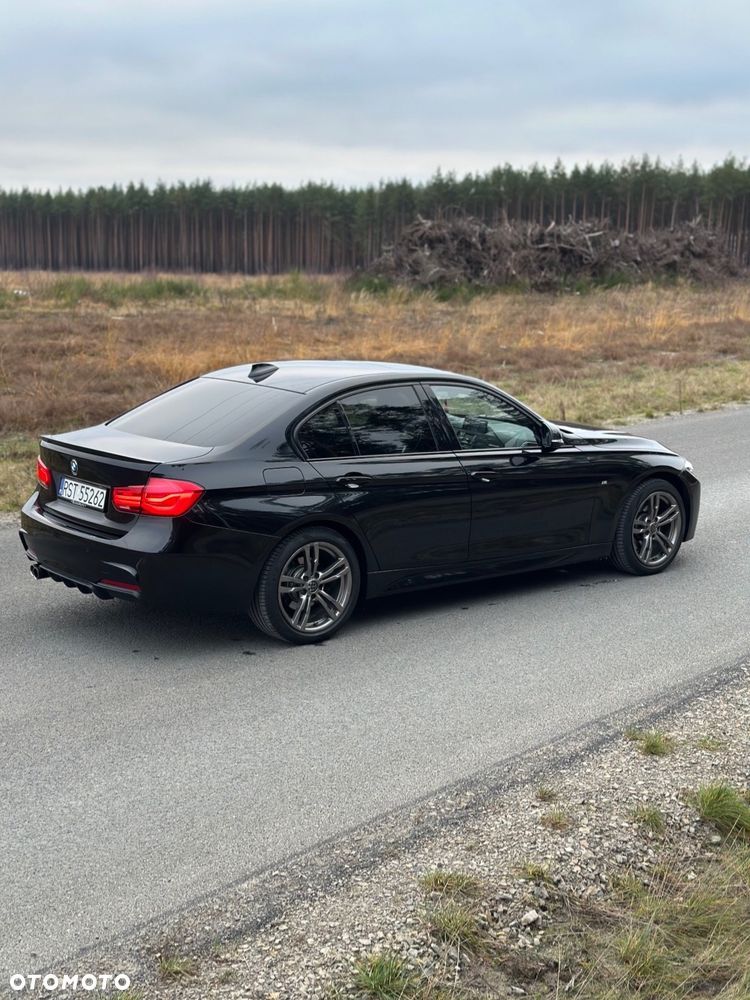 BMW Seria 3 330i xDrive M Sport Shadow sport - 2