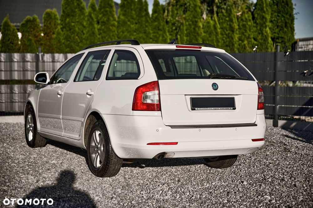 Skoda Octavia 1.6 TDI DPF Elegance - 11