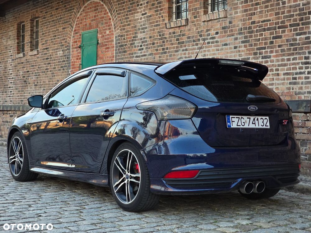 Ford Focus 2.0 EcoBoost ST - 5