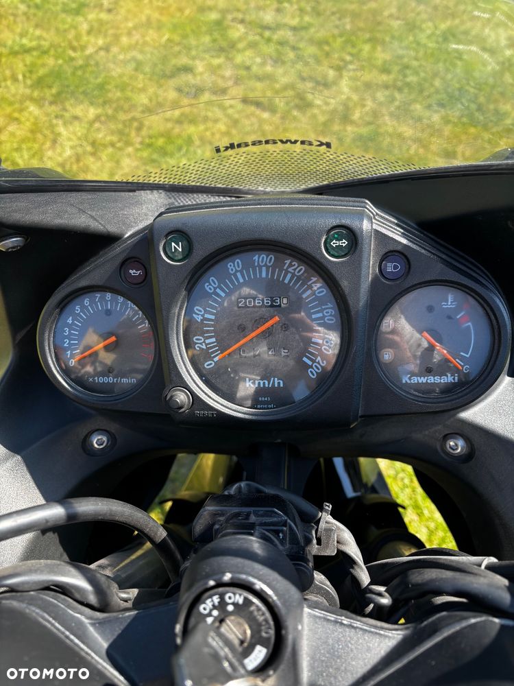 Kawasaki Ninja 250R - 3