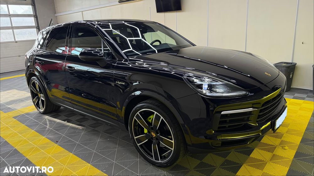 Porsche Cayenne Tiptronic S Platinum Edition - 2