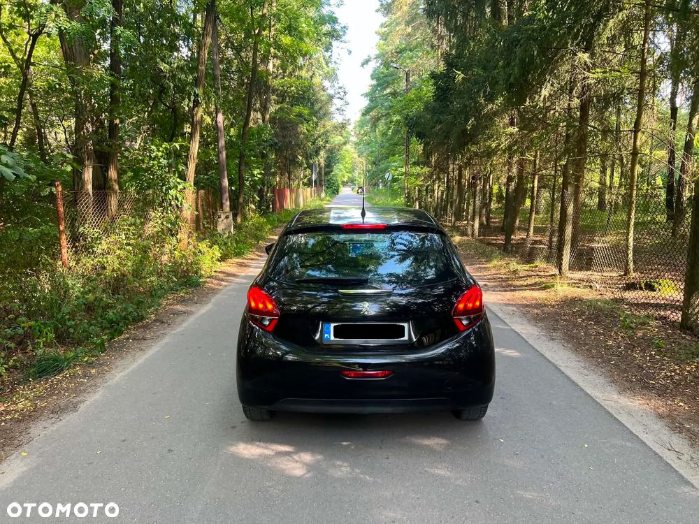 Peugeot 208 1.2 PureTech Allure S&S - 14