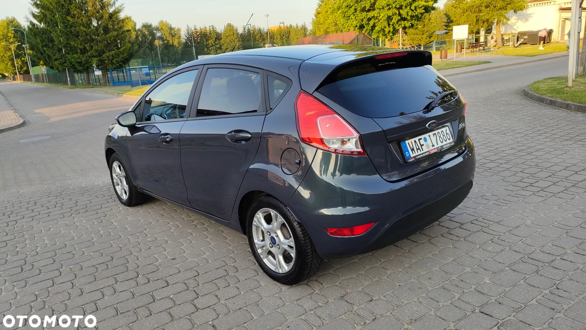 Ford Fiesta 1.0 Champions Edition - 12