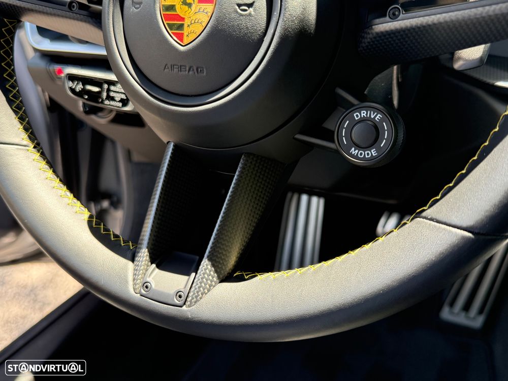 Porsche 911 (992) Turbo S - 33