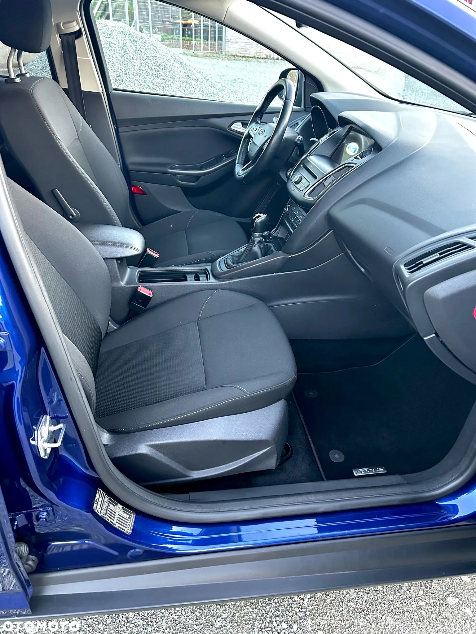 Ford Focus - 23