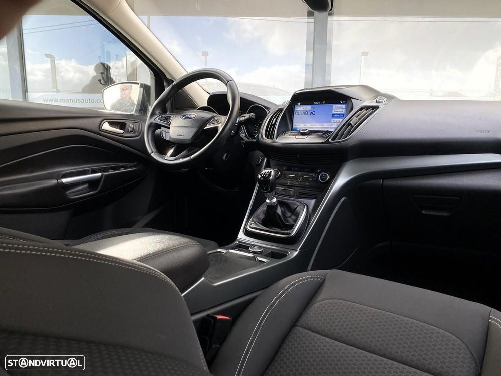 Ford Kuga 1.5 TDCi Titanium - 16