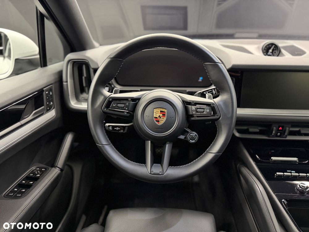 Porsche Cayenne Standard - 13