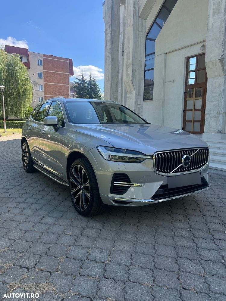 Volvo XC 60 T8 AWD Recharge Ultimate Dark - 2