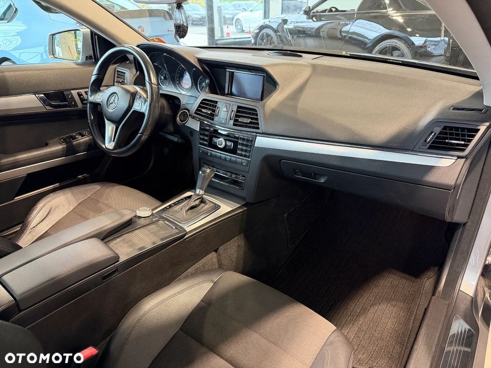 Mercedes-Benz Klasa E 350 BlueEFFICIENCY 7G-TRONIC Avantgarde - 16