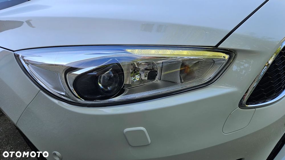 Ford Focus 1.5 EcoBoost ST-Line ASS - 11