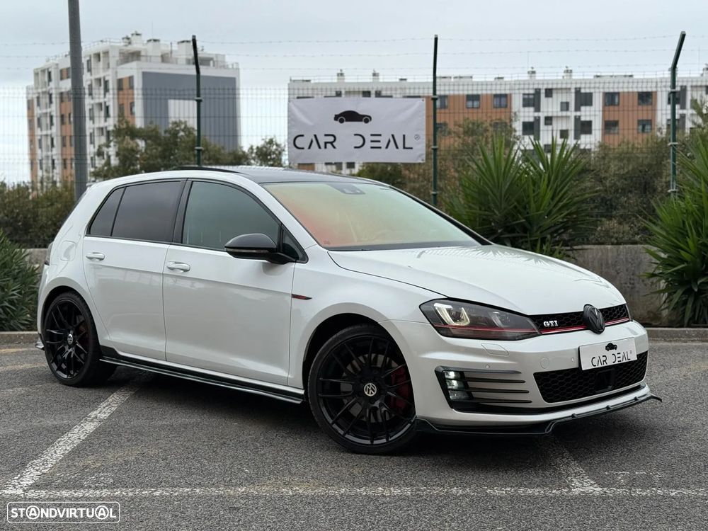 VW Golf 2.0 TSi GTi DSG Performance - 1
