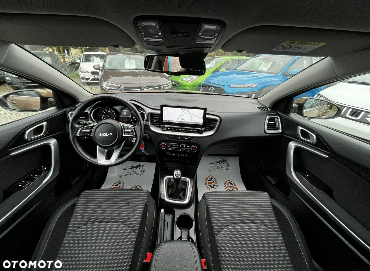 Kia Ceed 1.5 T-GDI Business Line Plus - 17
