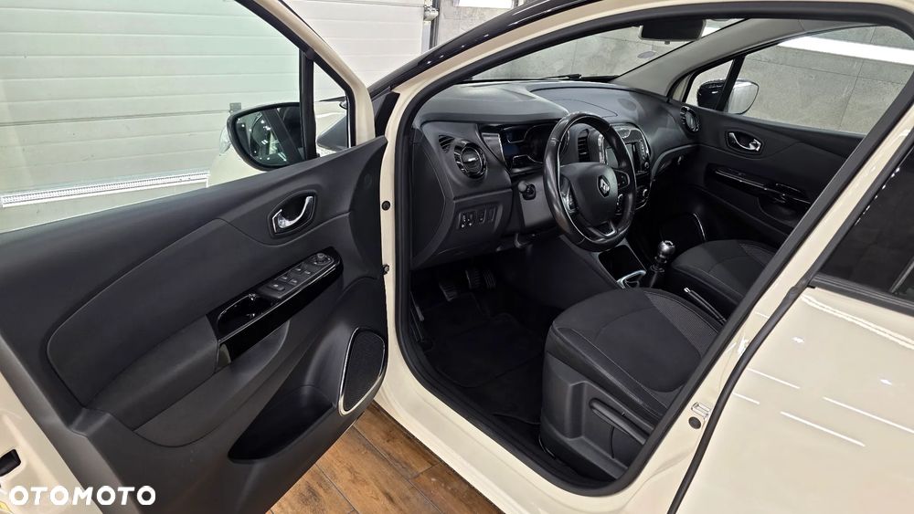 Renault Captur - 22