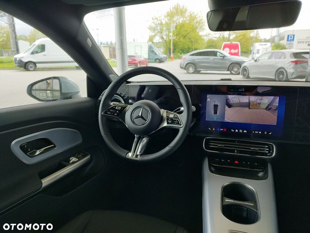 Mercedes-Benz CLA - 12