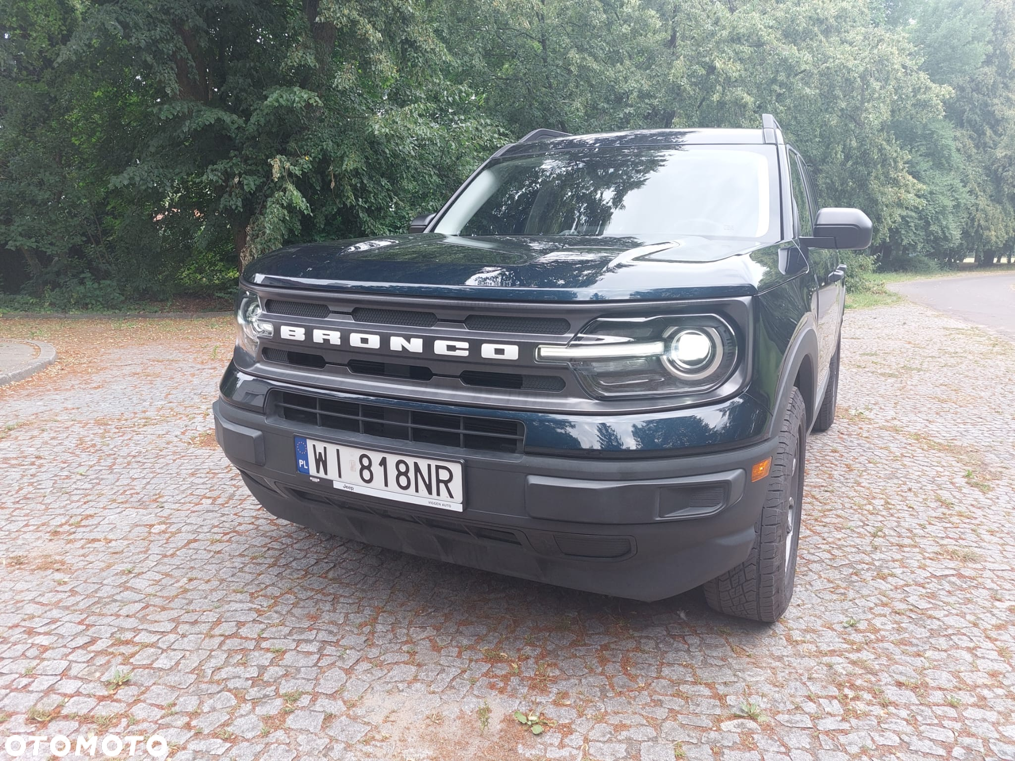 Ford Bronco - 4
