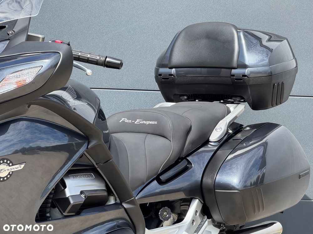 Honda ST - 25