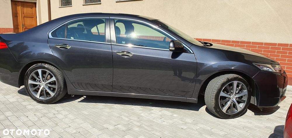 Honda Accord 2.0 Lifestyle - 31
