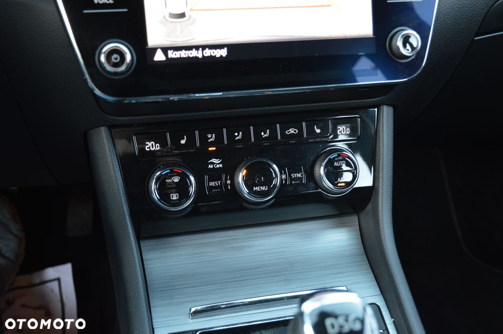 Skoda Superb 2.0 TDI SCR Sportline DSG - 24