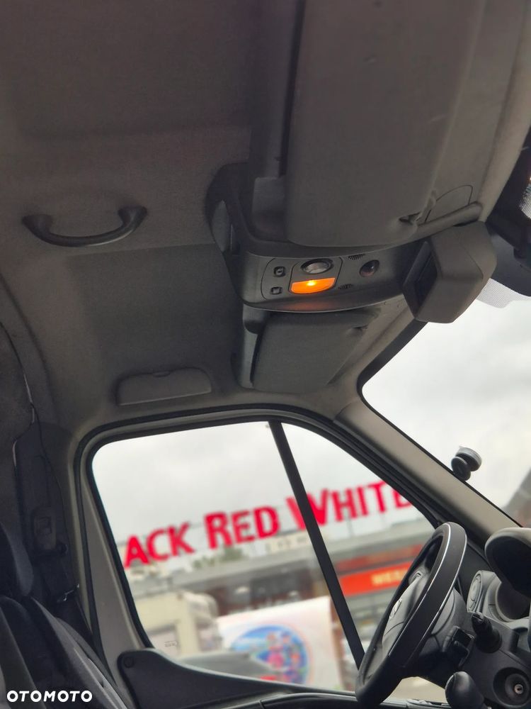 Nissan NV400 - 31