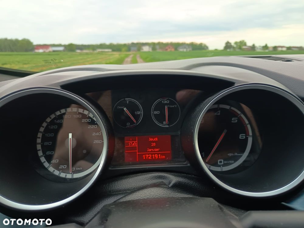 Alfa Romeo Giulietta 1.6 JTDM Veloce - 9