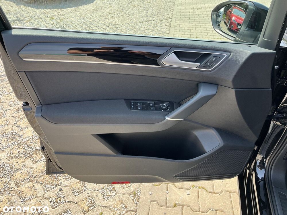 Volkswagen Touran 1.5 TSI EVO Highline DSG - 11