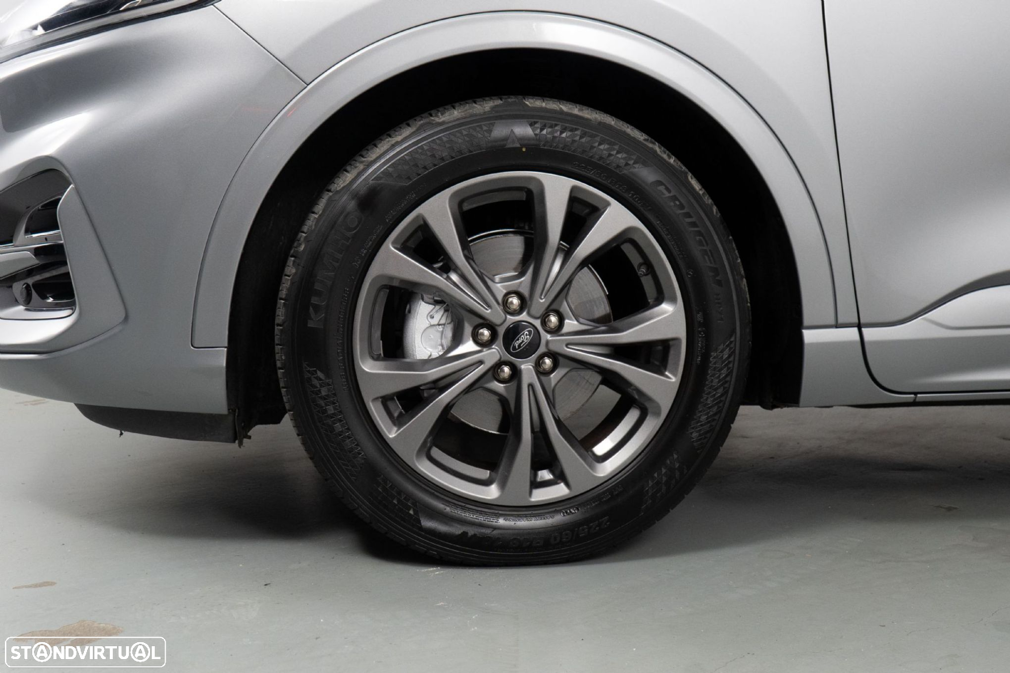 Ford Kuga - 16