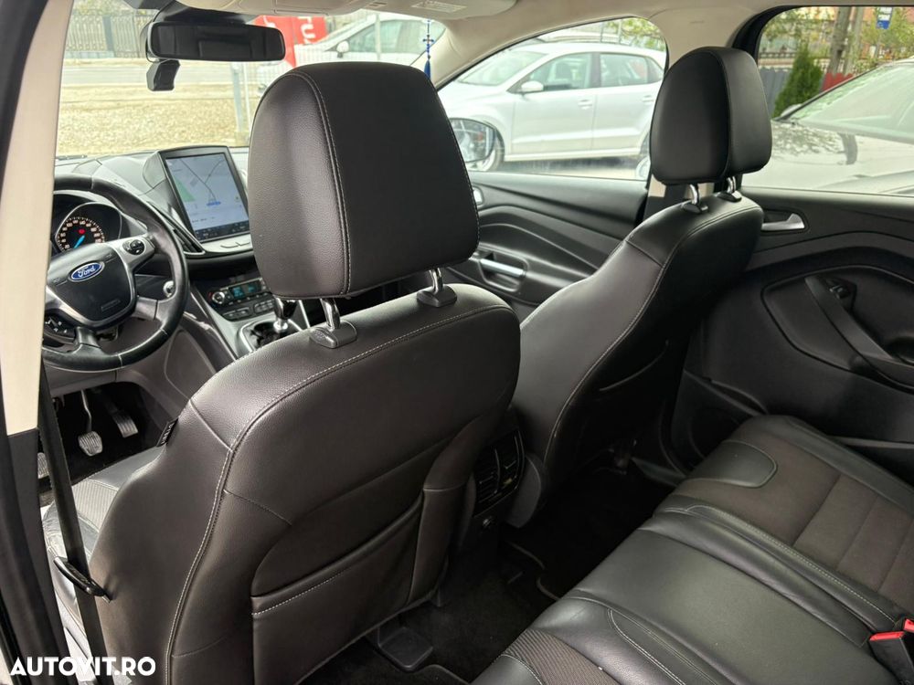 Ford Kuga 2.0 TDCi 4x4 Titanium - 2