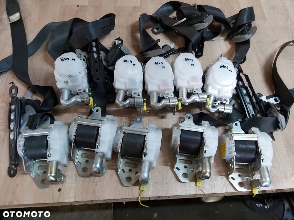 Toyota Rav4 III pas przód napinacz lewy prawy - 2