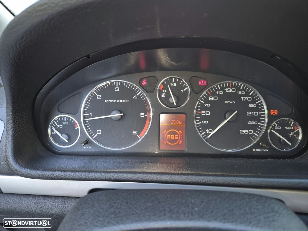 Peugeot 407 SW 1.6 HDi Executive - 7