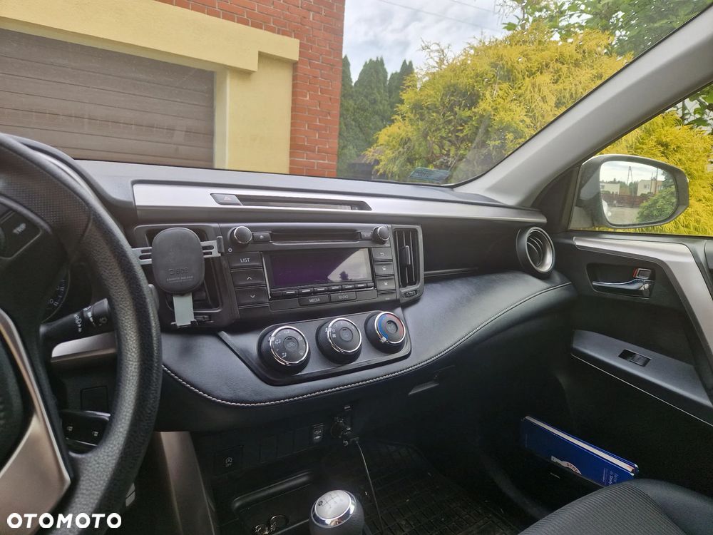 Toyota RAV4 2.0 D-4D Active 4x2 - 9
