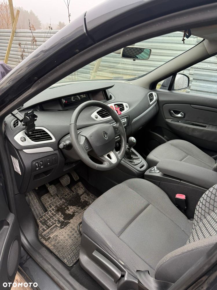 Renault Scenic 1.6 16V Authentique Euro5 - 6