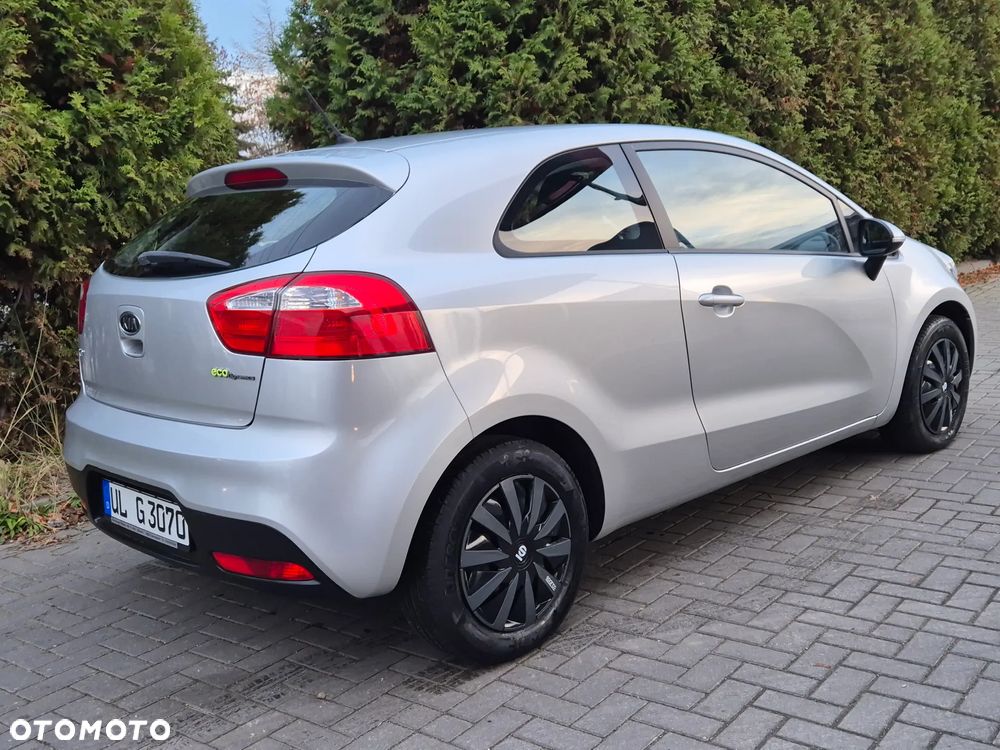 Kia Rio 1.1 CRDI Spirit - 10