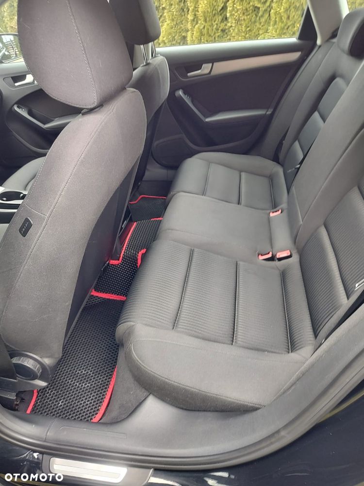 Audi A4 Avant 2.0 TDI - 15